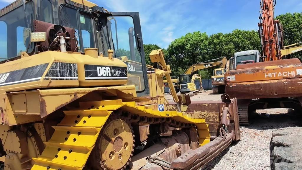 CAT D 6 R Bouteurs sur chenilles