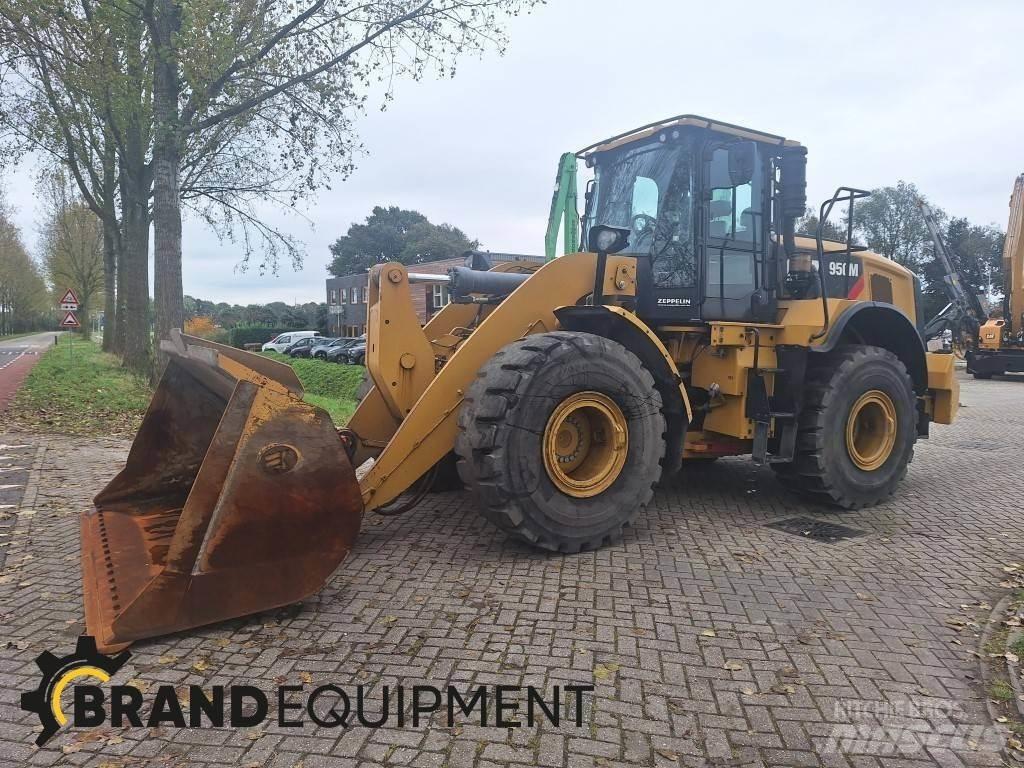 CAT 950M Chargeuse sur pneus