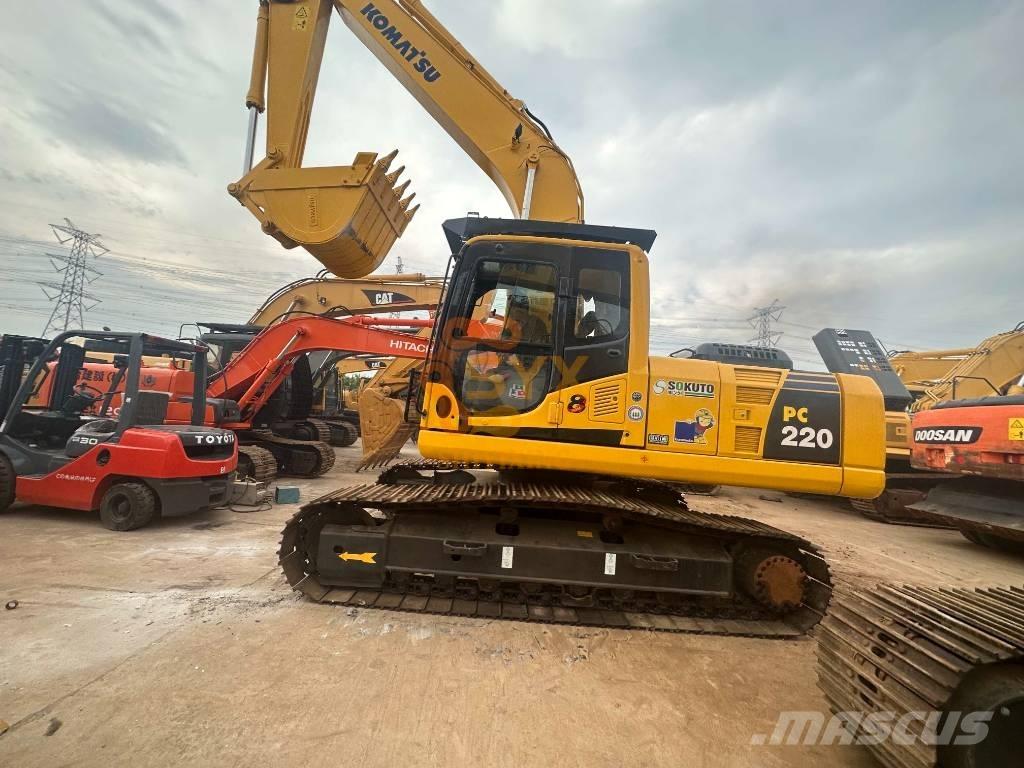 Komatsu PC 220-8 Pelle sur chenilles