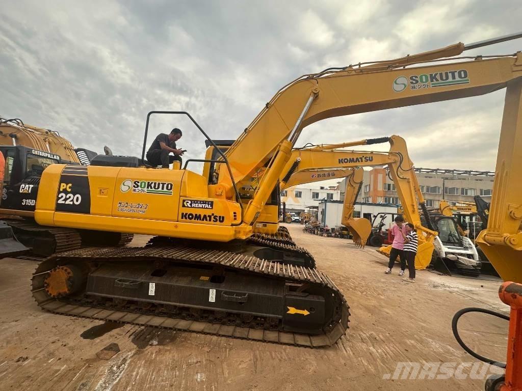 Komatsu PC 220-8 Pelle sur chenilles