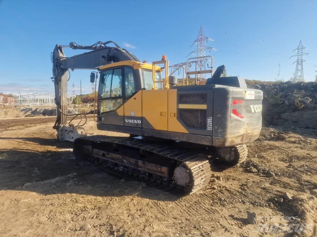 Volvo EC 220 E Pelle sur chenilles