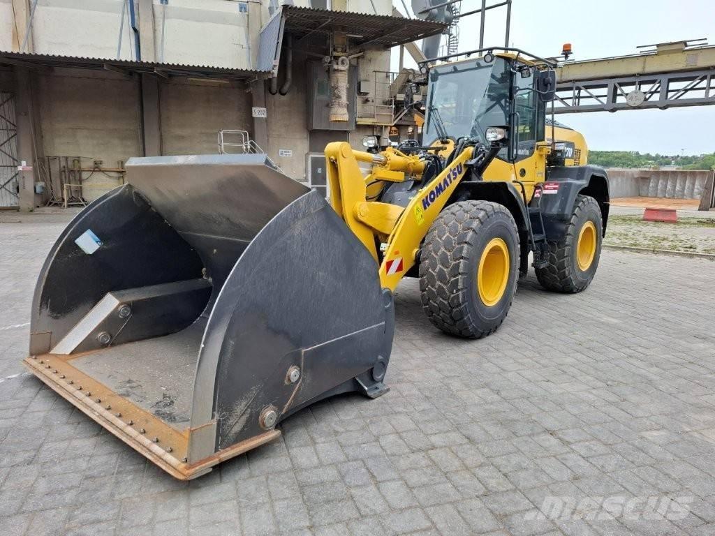 Komatsu WA 270-8E0 Chargeuse sur pneus