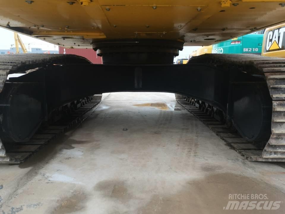 Komatsu PC 220-8 Pelle sur chenilles