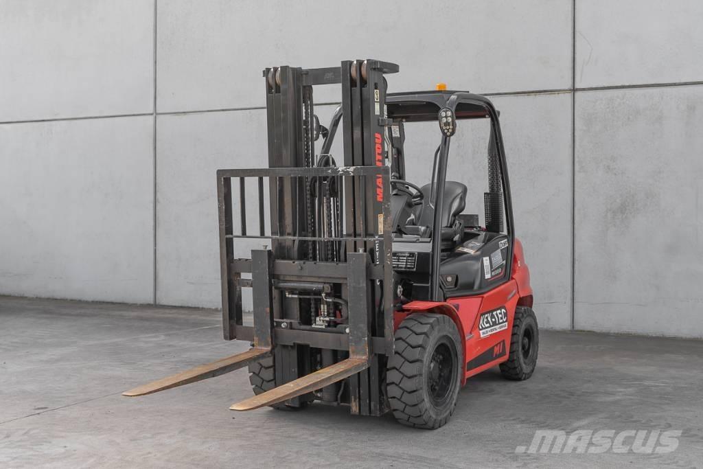 Manitou MI 30 D Chariots diesel