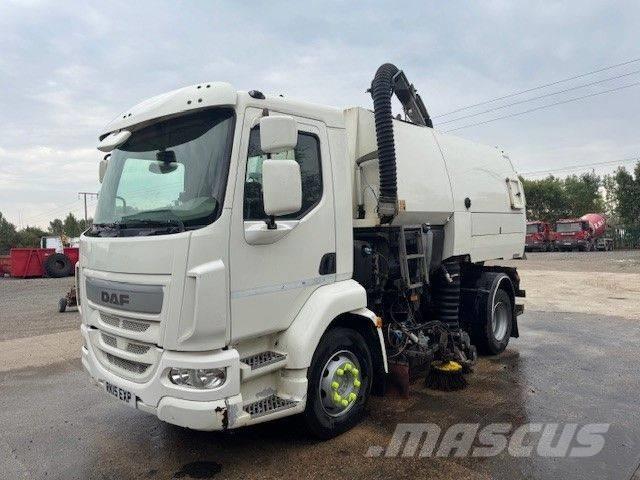 DAF LF 220 Camion balayeur