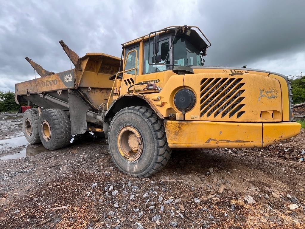 Volvo A 25 D Tombereau articulé