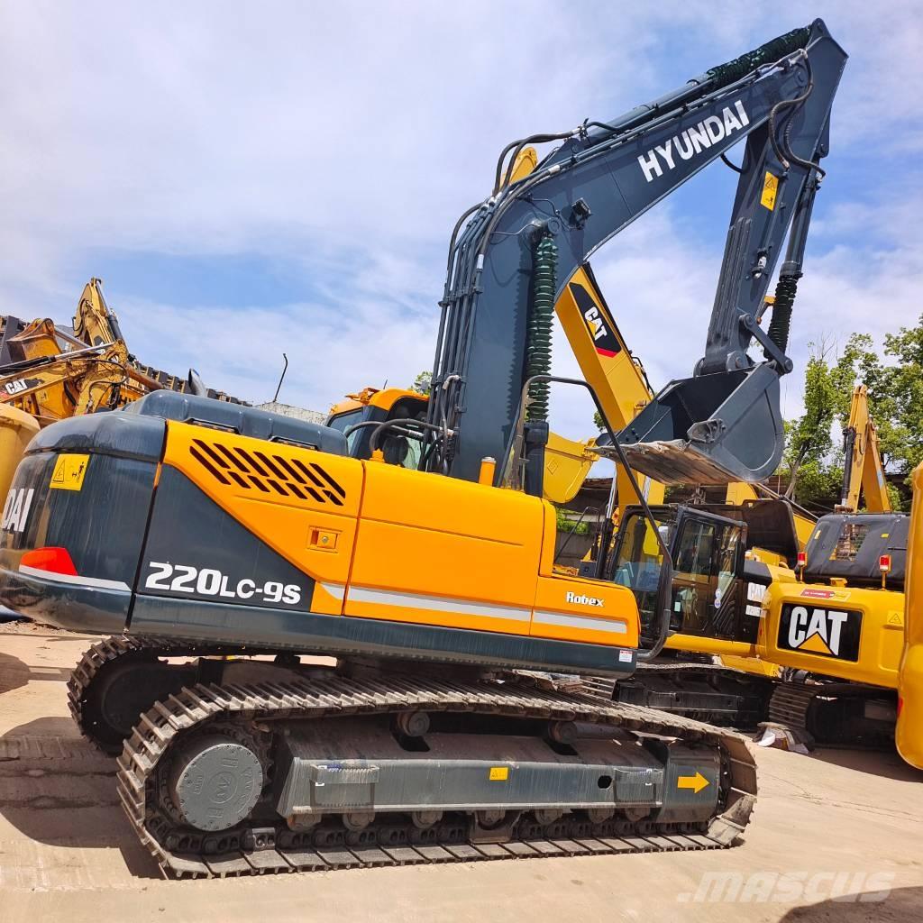 Hyundai 220LC-9S Pelle sur chenilles