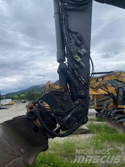 Volvo EC 210 C L Pelle sur chenilles