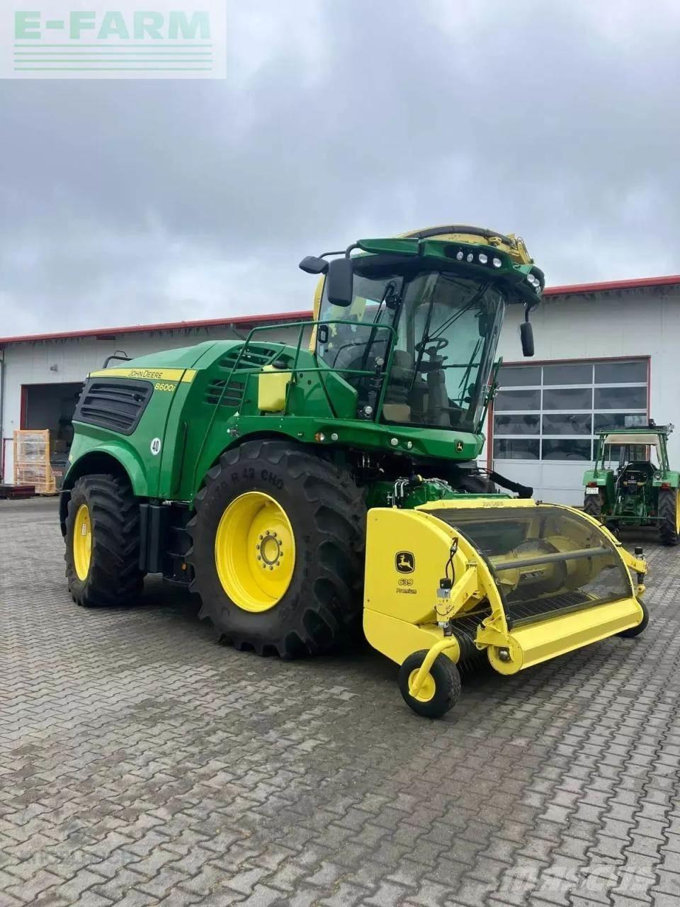 John Deere 8600i Ensileuse automotrice
