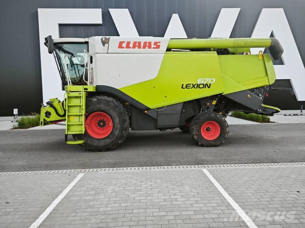 CLAAS Lexion 670 Moissonneuse batteuse