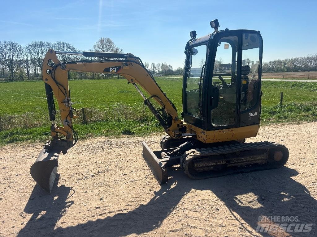 CAT 302.7 D Mini pelle < 7t