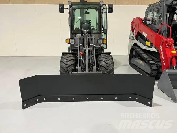  cp skrabeblad Accessoires d'attache pour tracteurs compacts