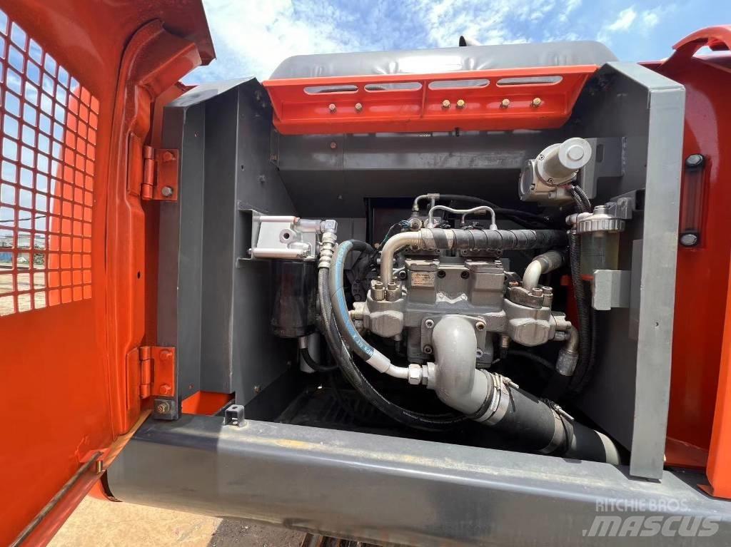 Hitachi ZX 200-6 Pelle sur chenilles