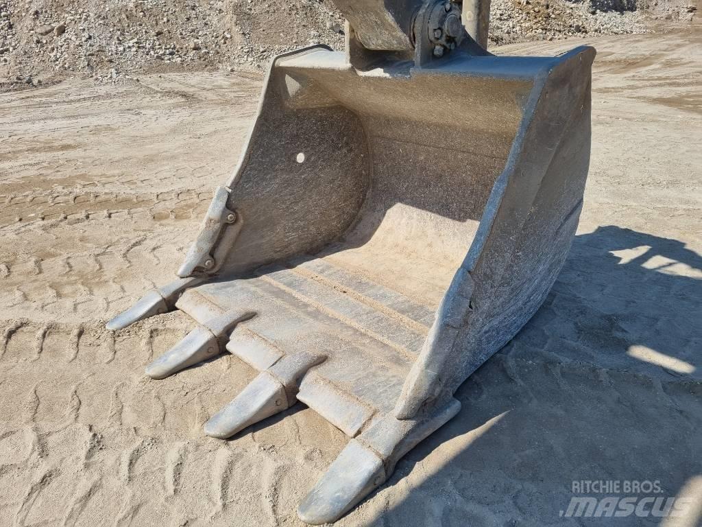 Komatsu HB 365 LC-3 Pelle sur chenilles