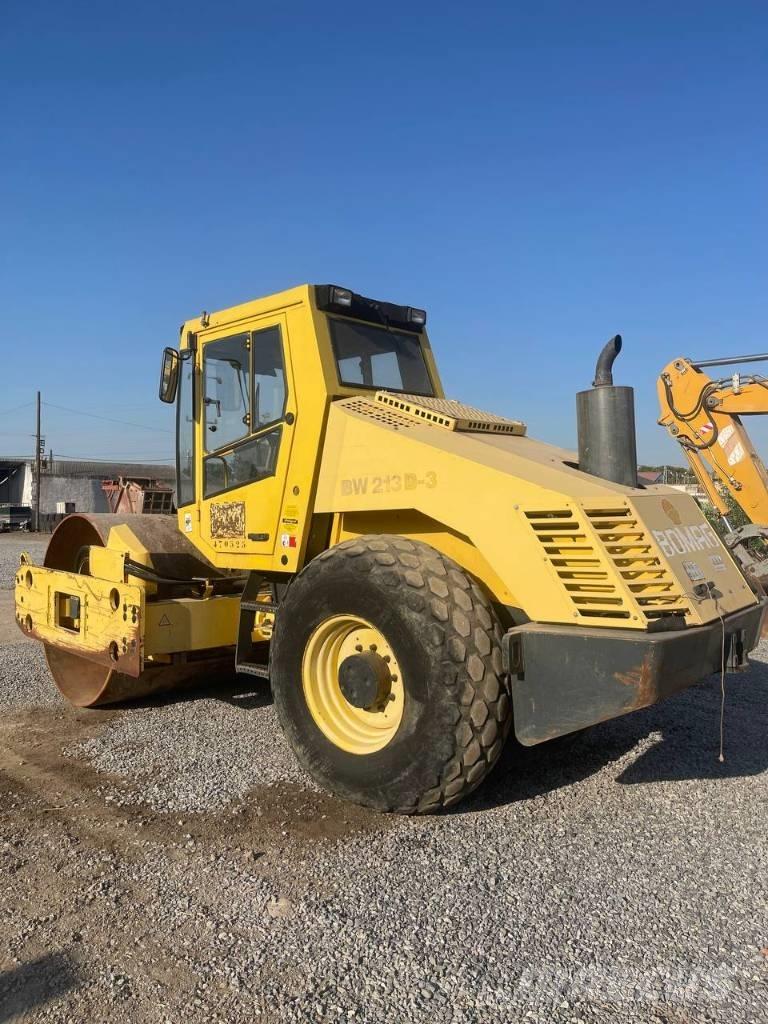 Bomag BW 213 D-3 Rouleaux monocylindre