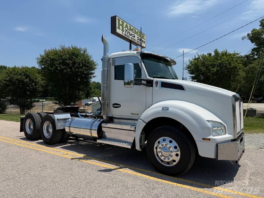 Kenworth T 880 Tracteur routier