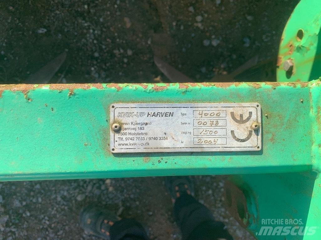  Kvik-up 4000 Déchaumeur, cultivateur