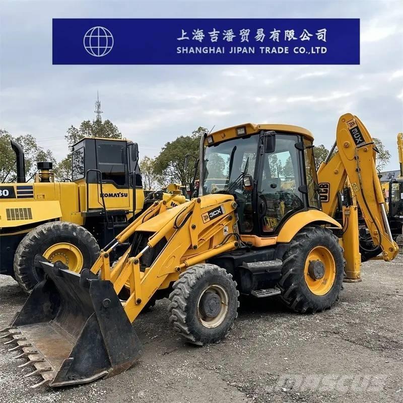 JCB 3 CX Chargeuse sur pneus