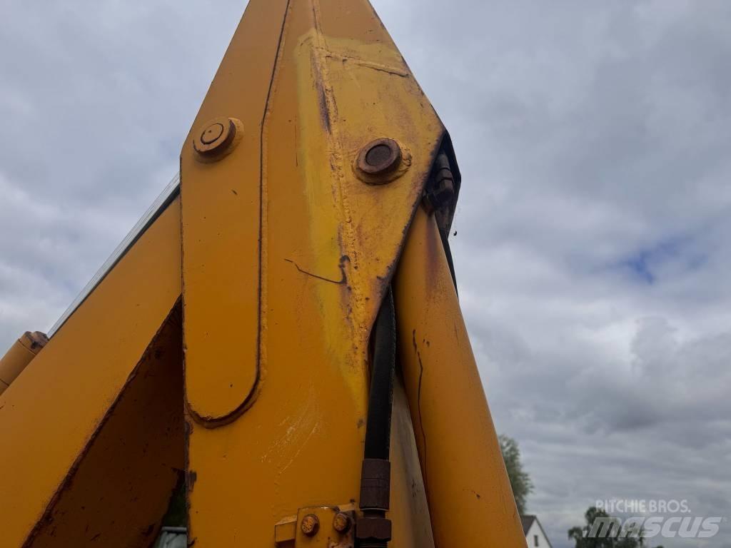 Komatsu WB 97 R-5EO Tractopelle