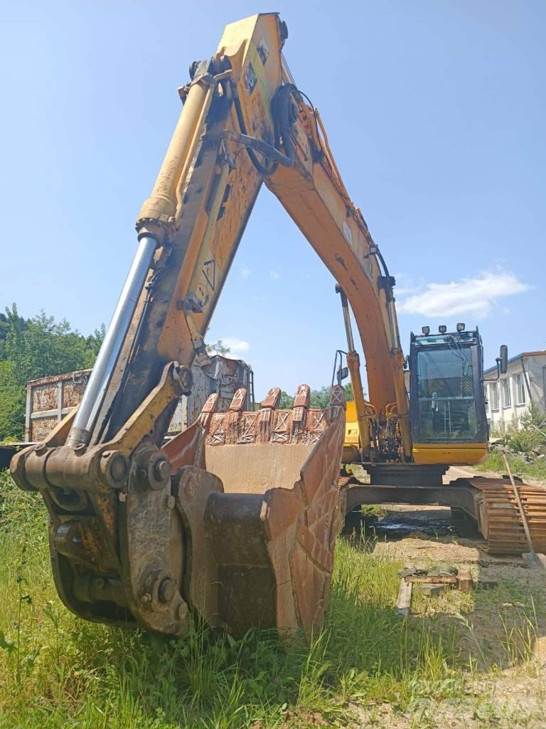 JCB JS 220 LS Pelle sur chenilles
