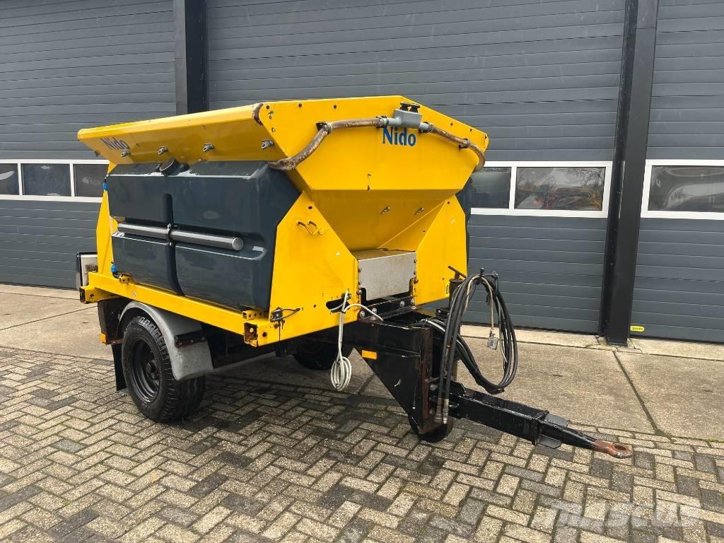 Nido Stratos Sableuse et saleuse