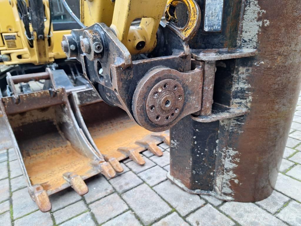CAT 305 E2 + Powertilt Mini pelle < 7t