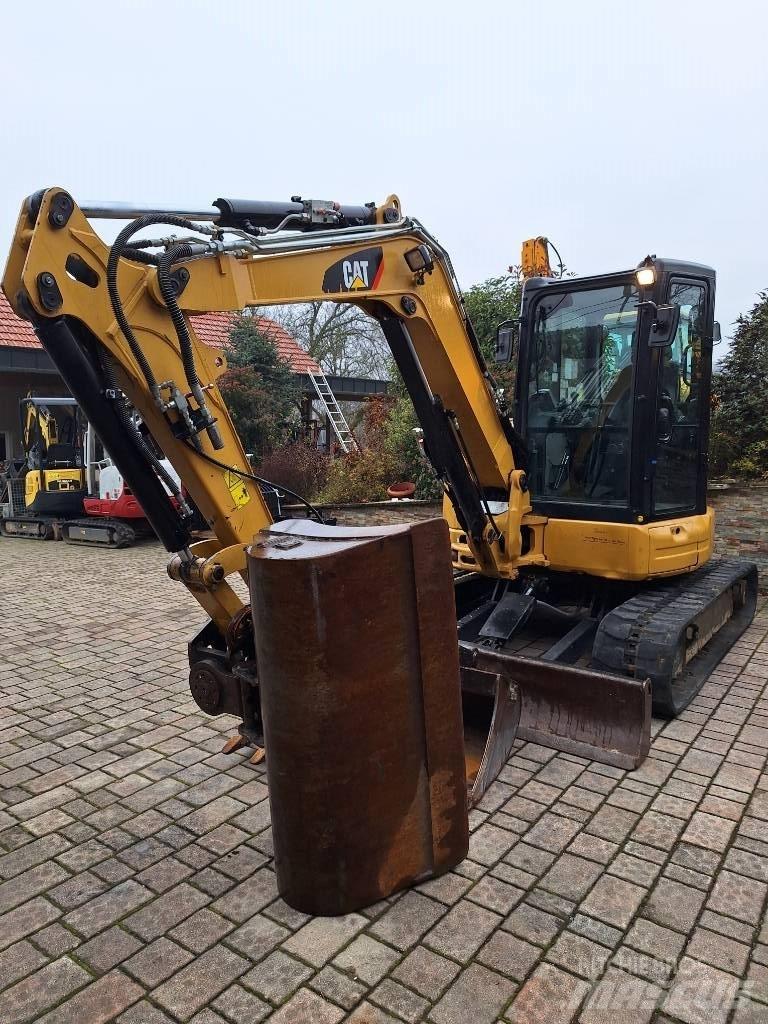 CAT 305 E2 + Powertilt Mini pelle < 7t
