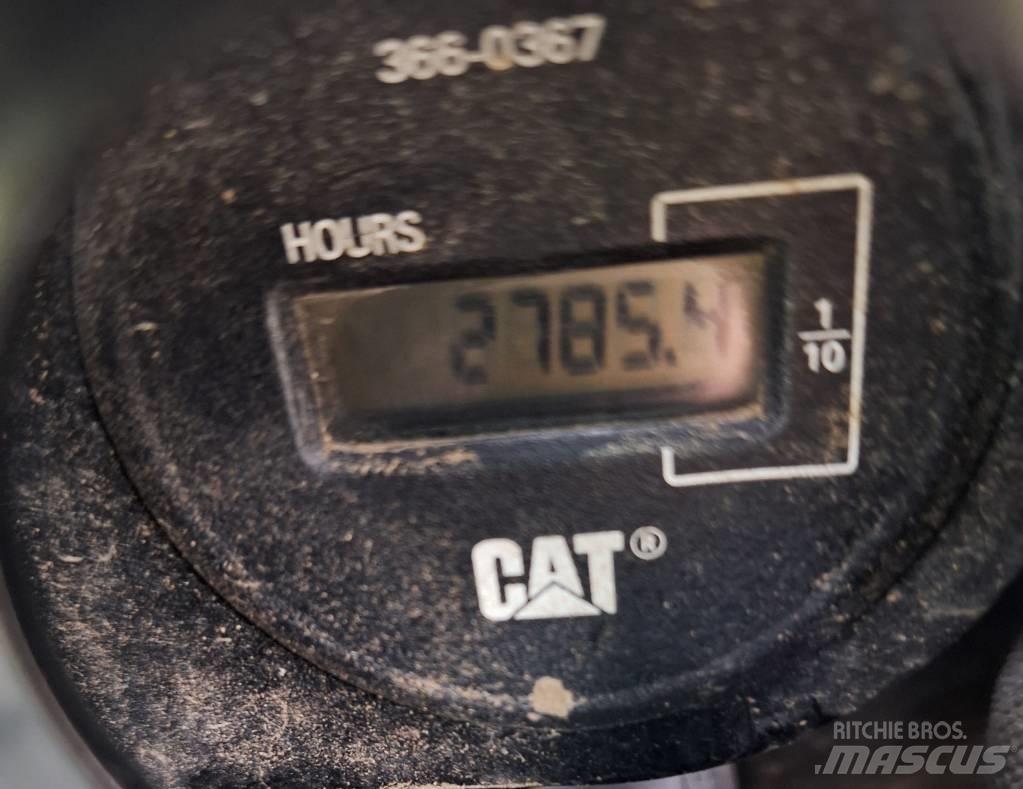 CAT 305 E2 + Powertilt Mini pelle < 7t