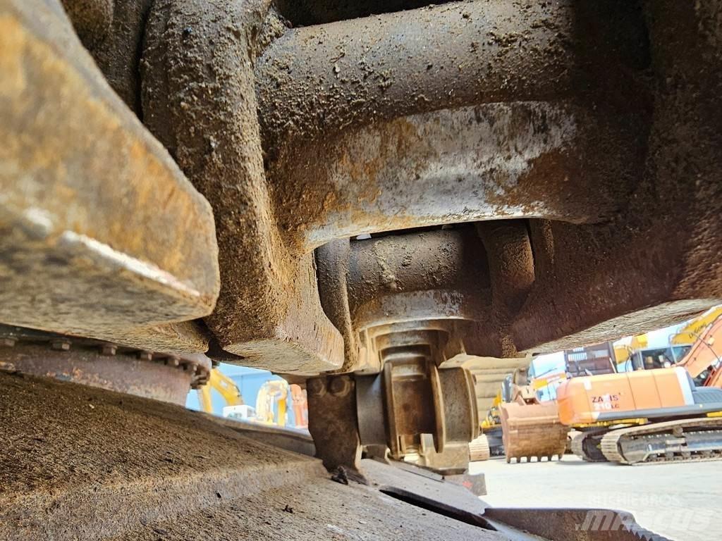 Komatsu PC210LC-8 Pelle sur chenilles