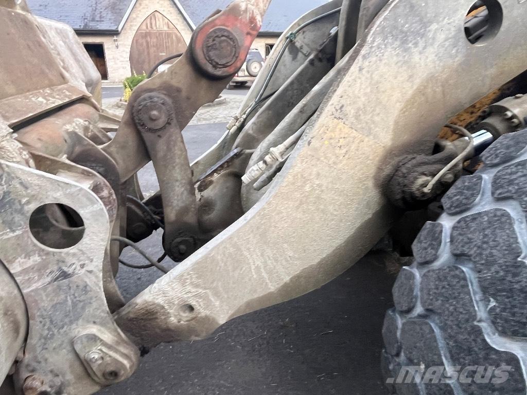 Volvo L 120 E Chargeuse sur pneus