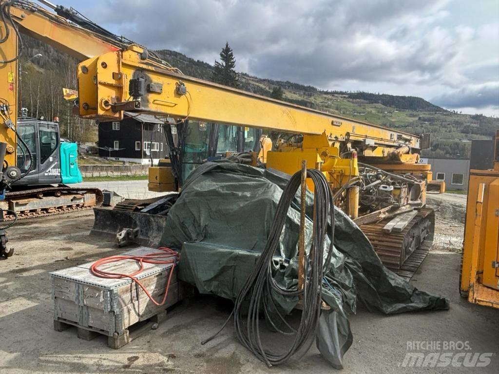 Klemm KR 807 - 5 Pelle enfonce-pieux