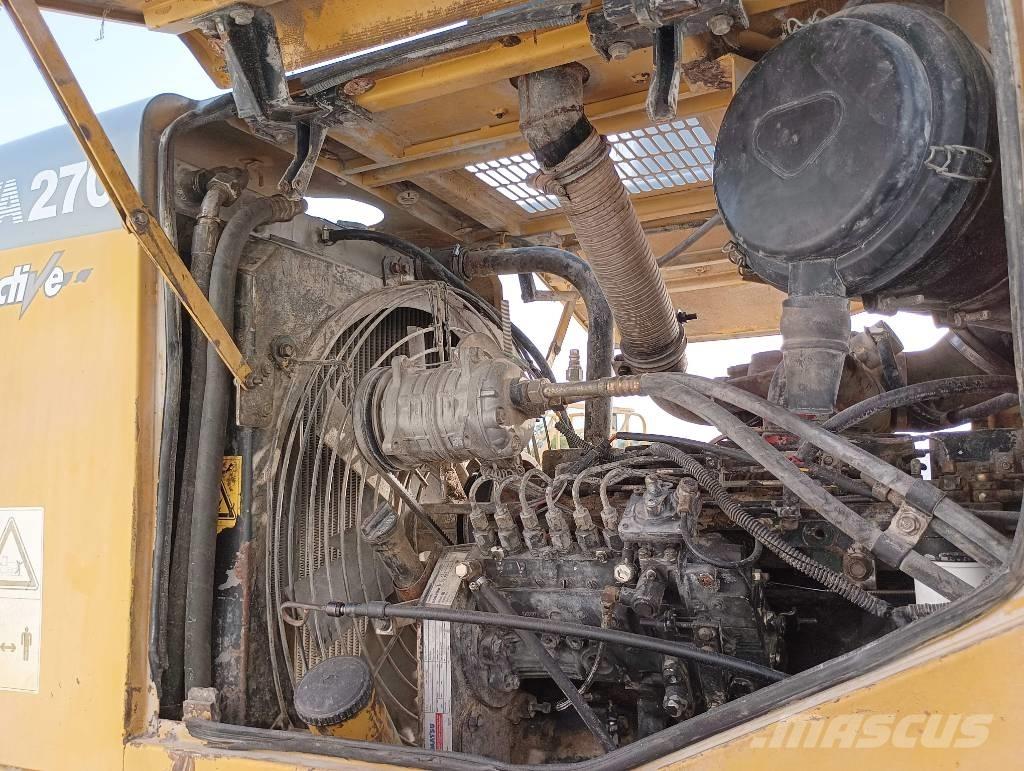 Komatsu WA 270 Chargeuse sur pneus
