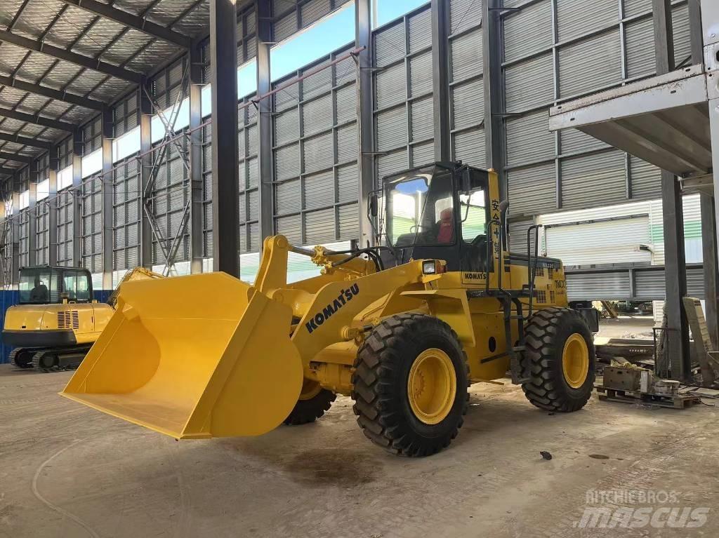 Komatsu WA 320-3 Chargeuse sur pneus