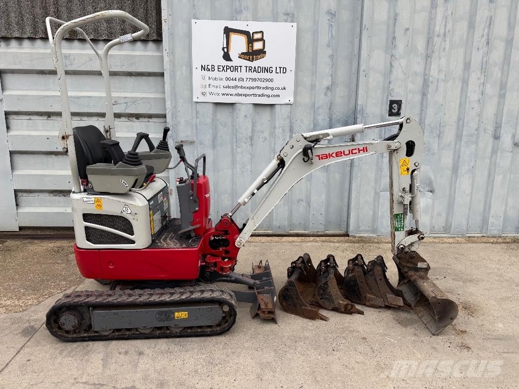 Takeuchi TB 210 Mini pelle < 7t