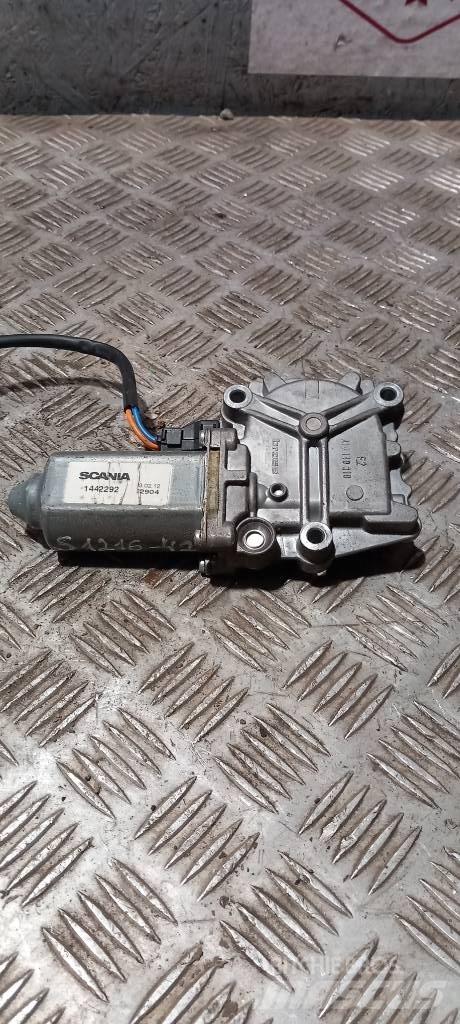 Scania R 440   1442292 Cabines
