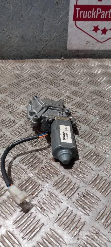 Scania R 440   1442292 Cabines