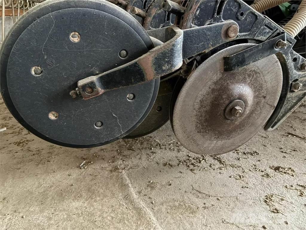 John Deere 740 A Semoir