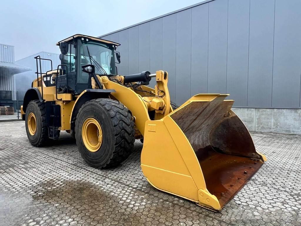 CAT 966M Chargeuse sur pneus