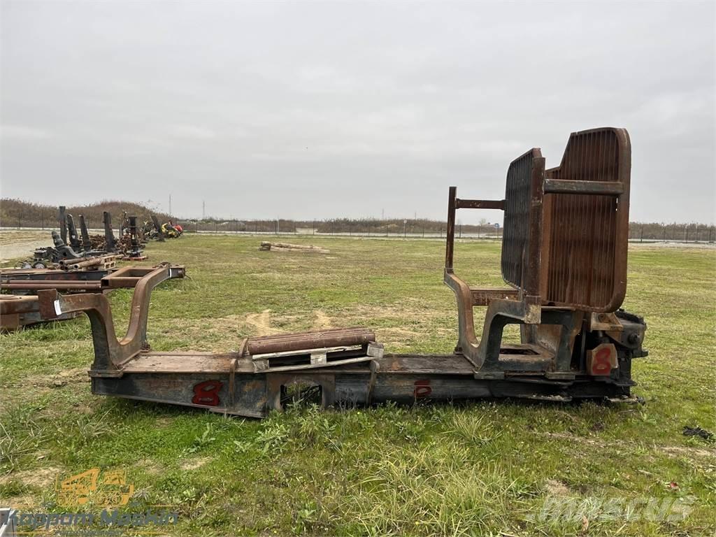 John Deere 1210E Autres accessoires pour matériel forestier