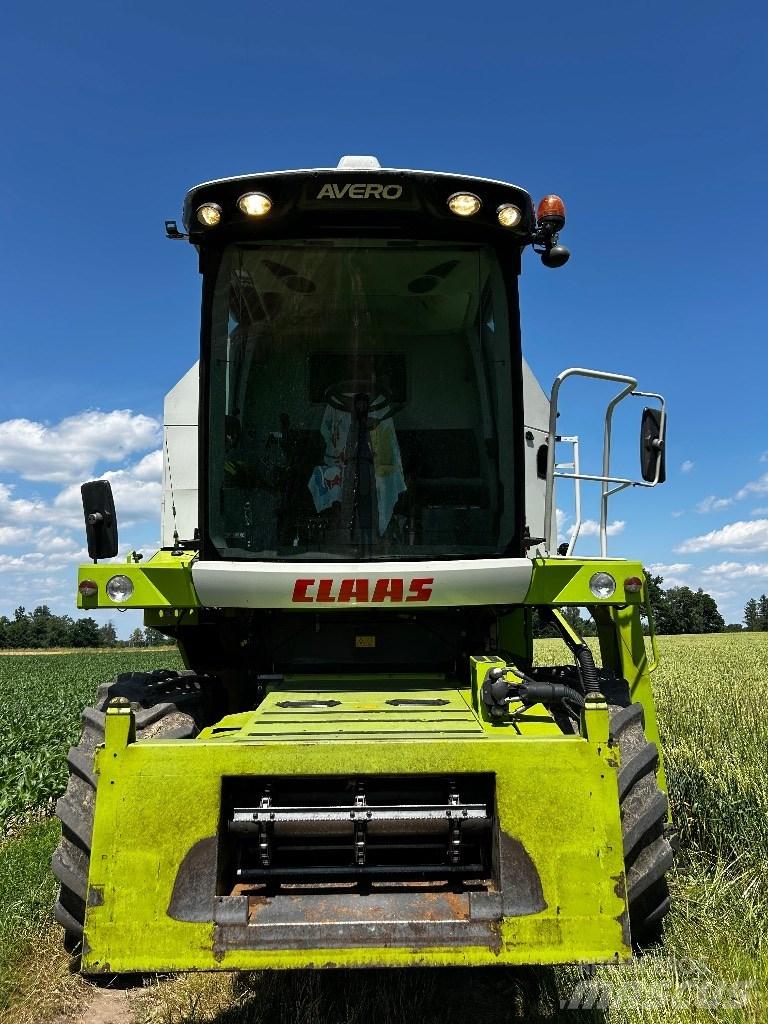 CLAAS Avero 240 Moissonneuse batteuse