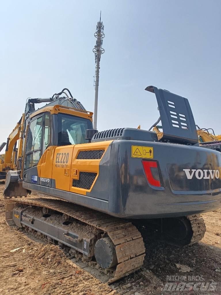 Volvo EC 220 Pelle sur chenilles