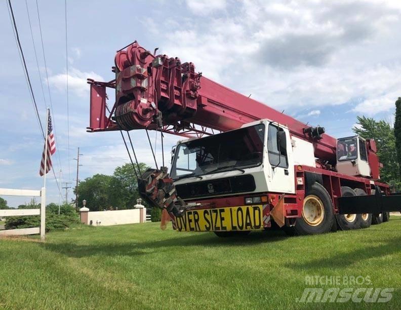 Grove GMK 5130 Grues tout terrain