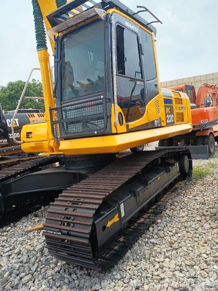 Komatsu PC 220-8 Pelle sur chenilles