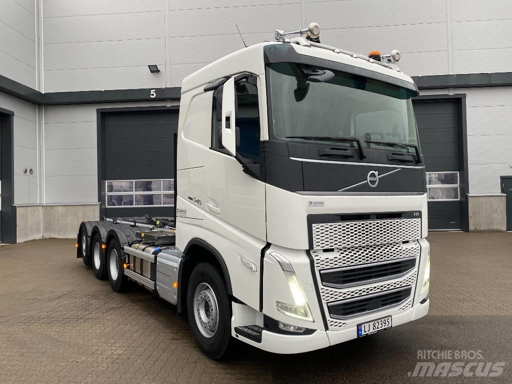 Volvo FH540 Tridem Camion ampliroll