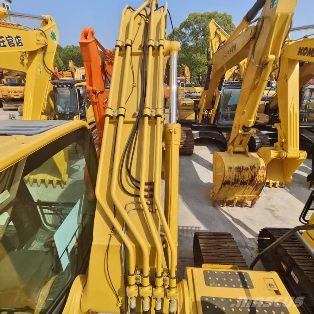 Komatsu PC 220-8 Pelle sur chenilles