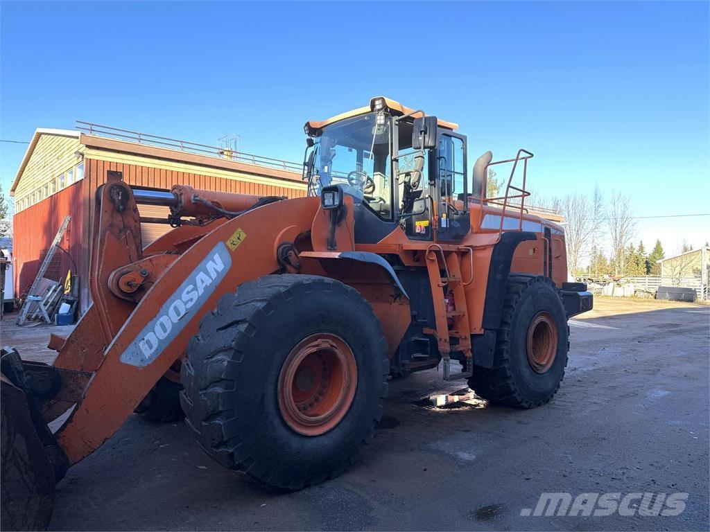 Doosan DL 550-3 Chargeuse sur pneus