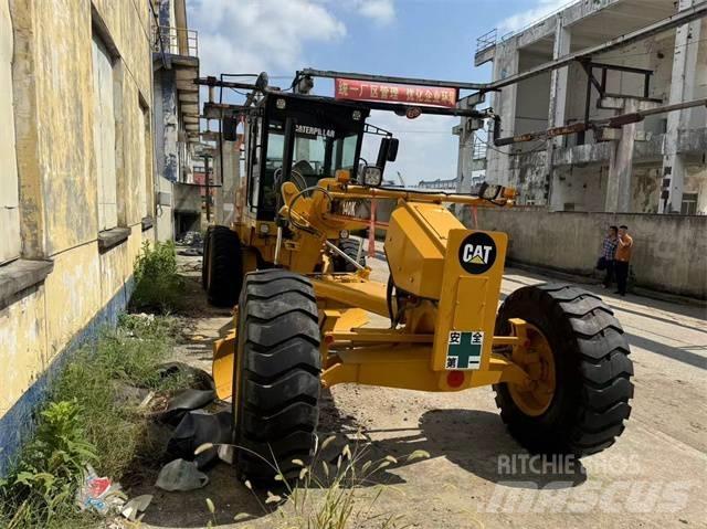 CAT 140 K Niveleuse