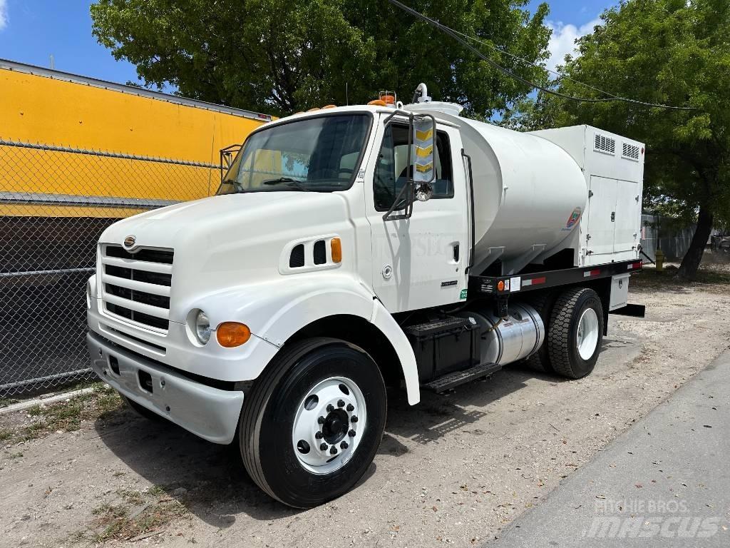 Sterling L 7501 Camion aspirateur, Hydrocureur