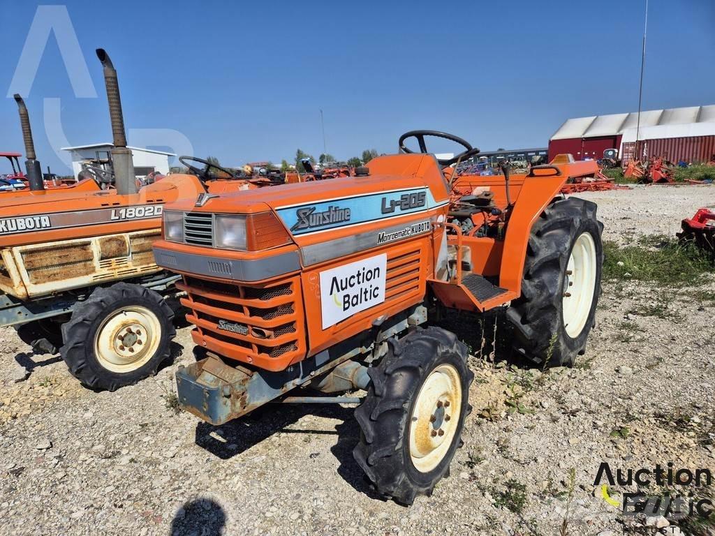 Kubota L1-205D Tracteur