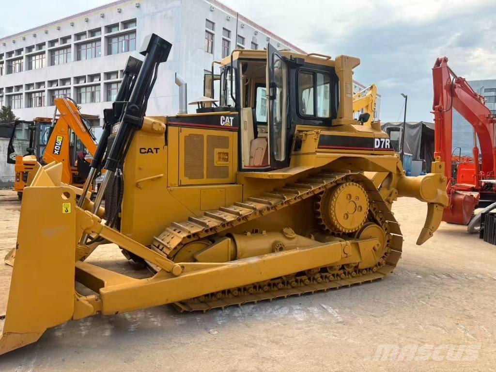 CAT D 7 R Bouteurs sur chenilles